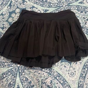 Lululemon Pace Rival Mid-Rise Skirt 12”